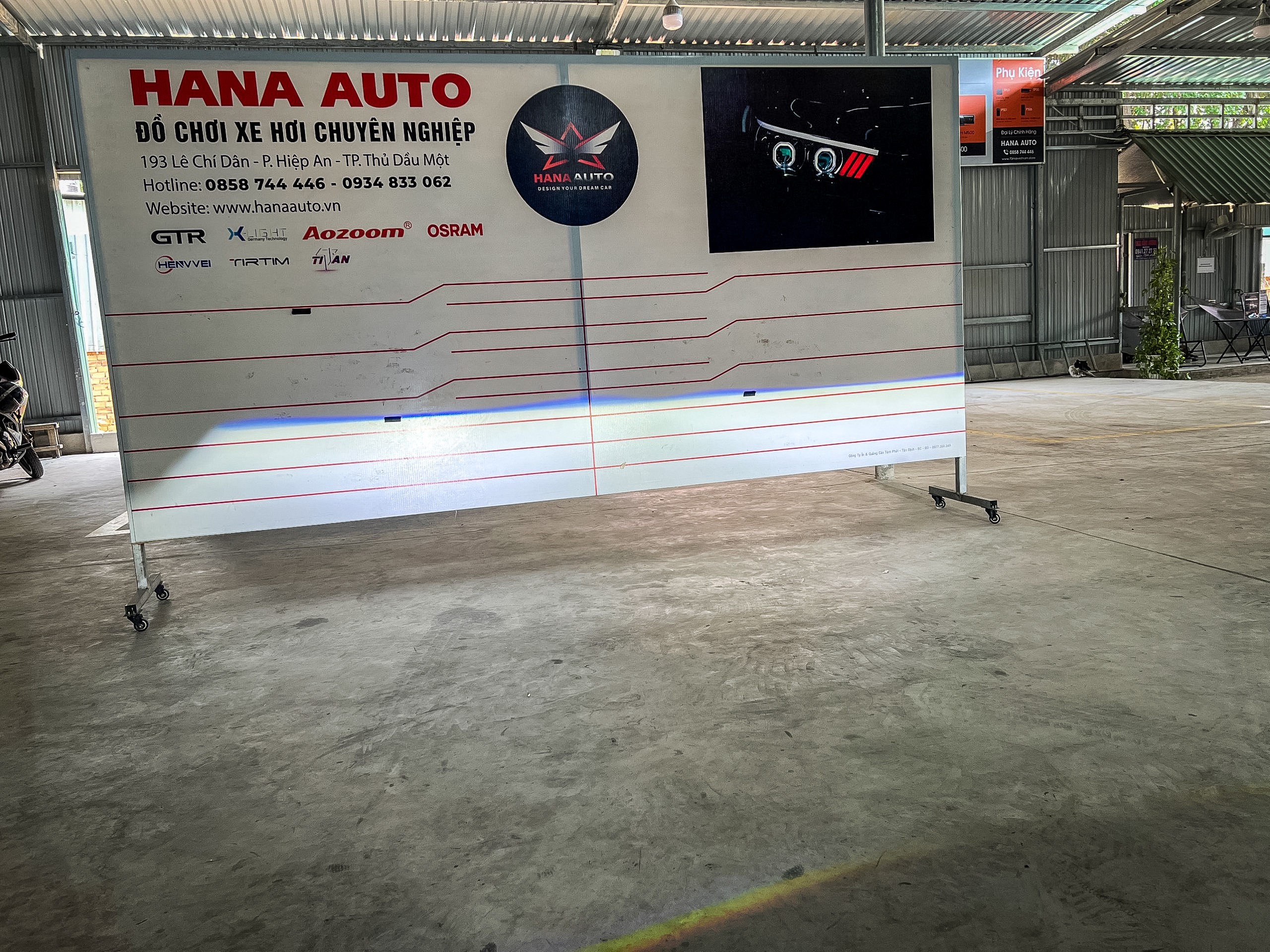 Bi gầm laser 3 màu Ledpro A9 Pro 2025