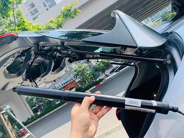 Cốp điện Perfect Car - Tặng đá cốp