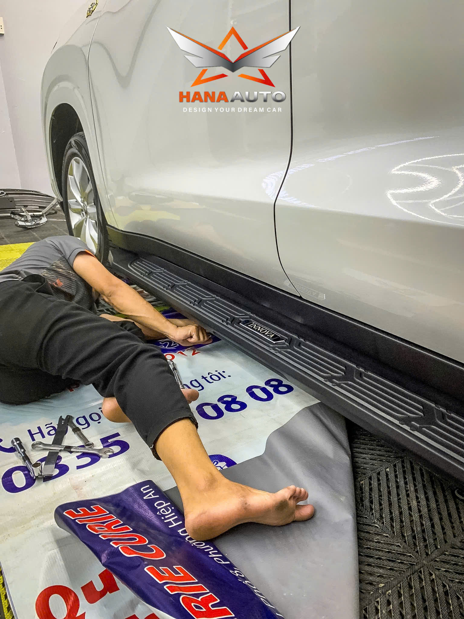 Bậc bước chân Toyota Innova 2019