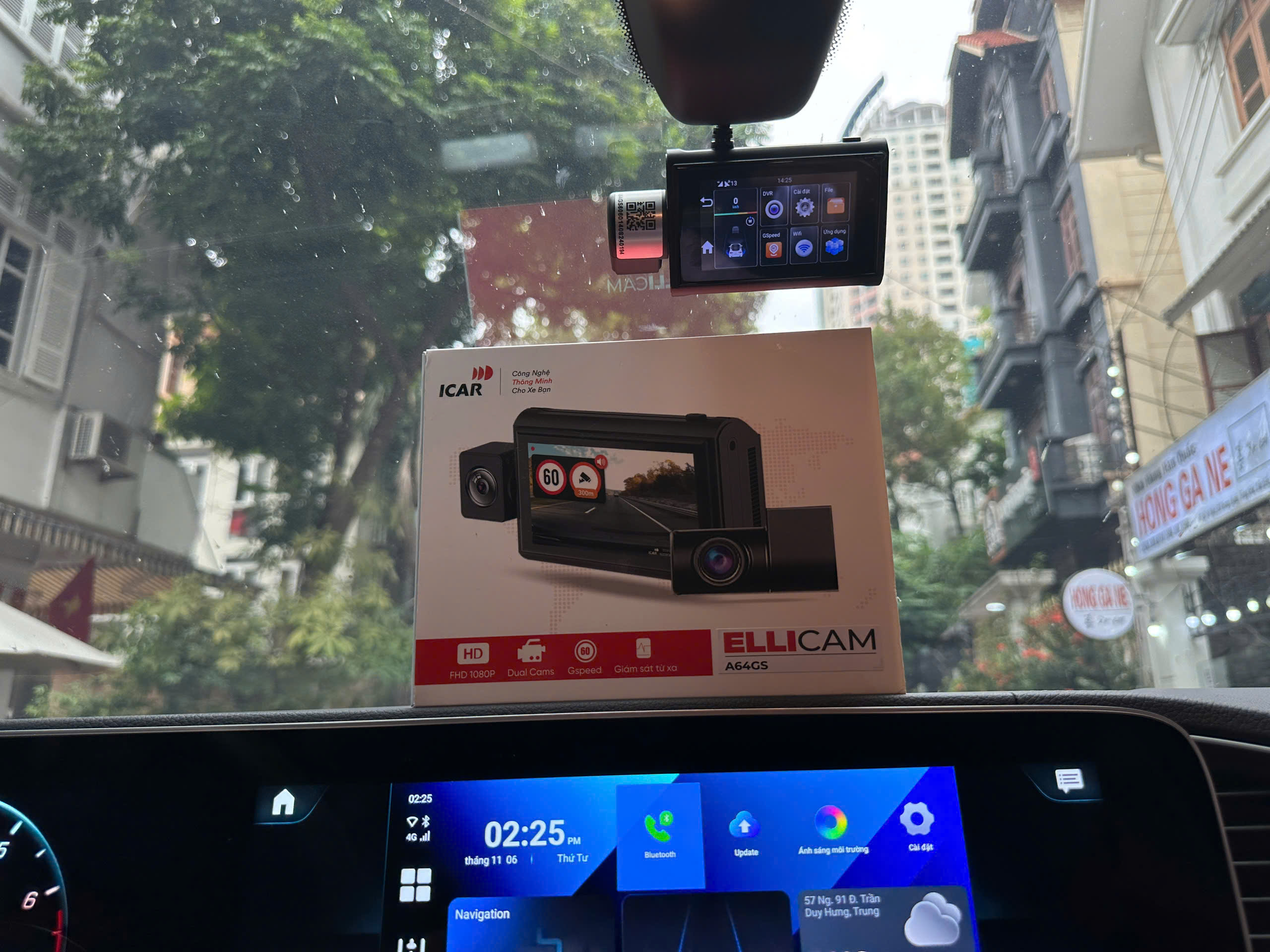 Camera hành trình Ellicam A64GS Cảnh báo giao thông, xem từ xa