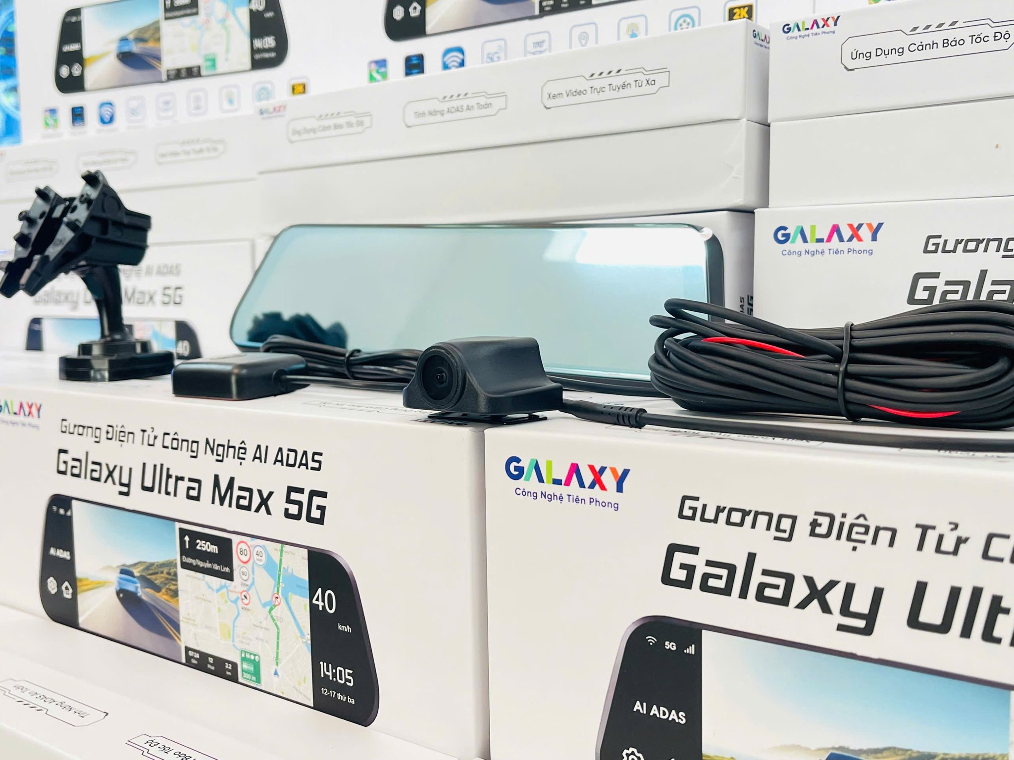 Gương điện tử Galaxy Ultra Max 5G Tích hợp cảnh báo giao thông